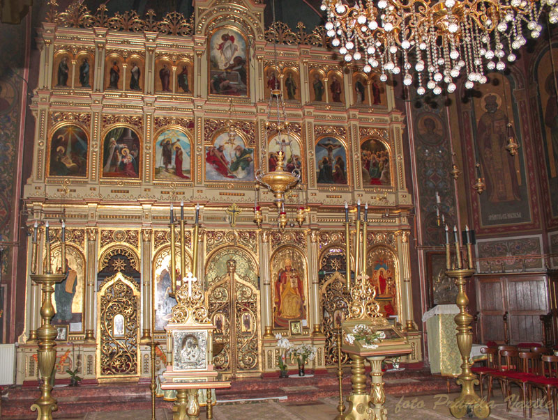 Prima-biserica-ortodoxa-Brasov